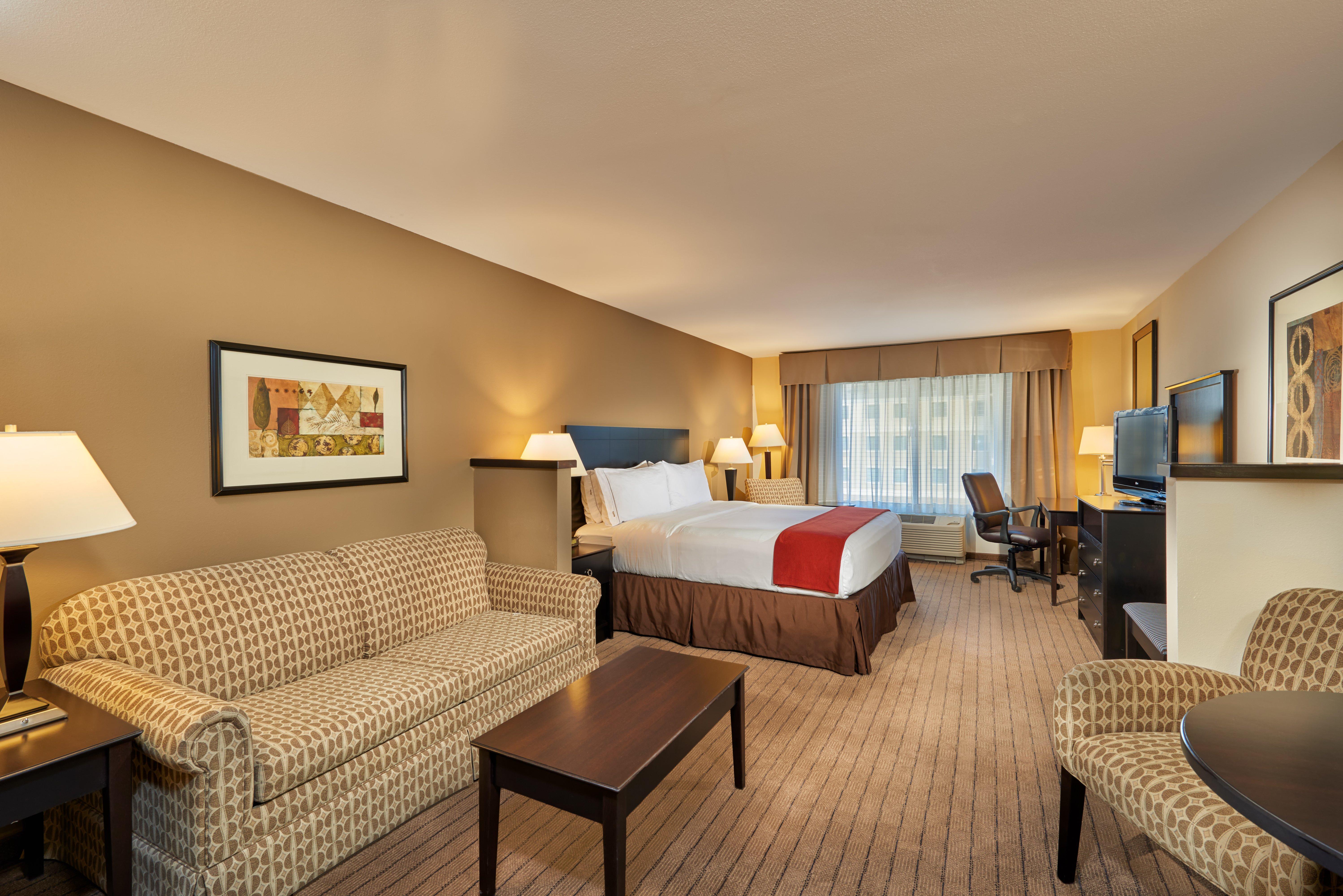 Holiday Inn Express & Suites El Paso Airport By Ihg Exterior photo