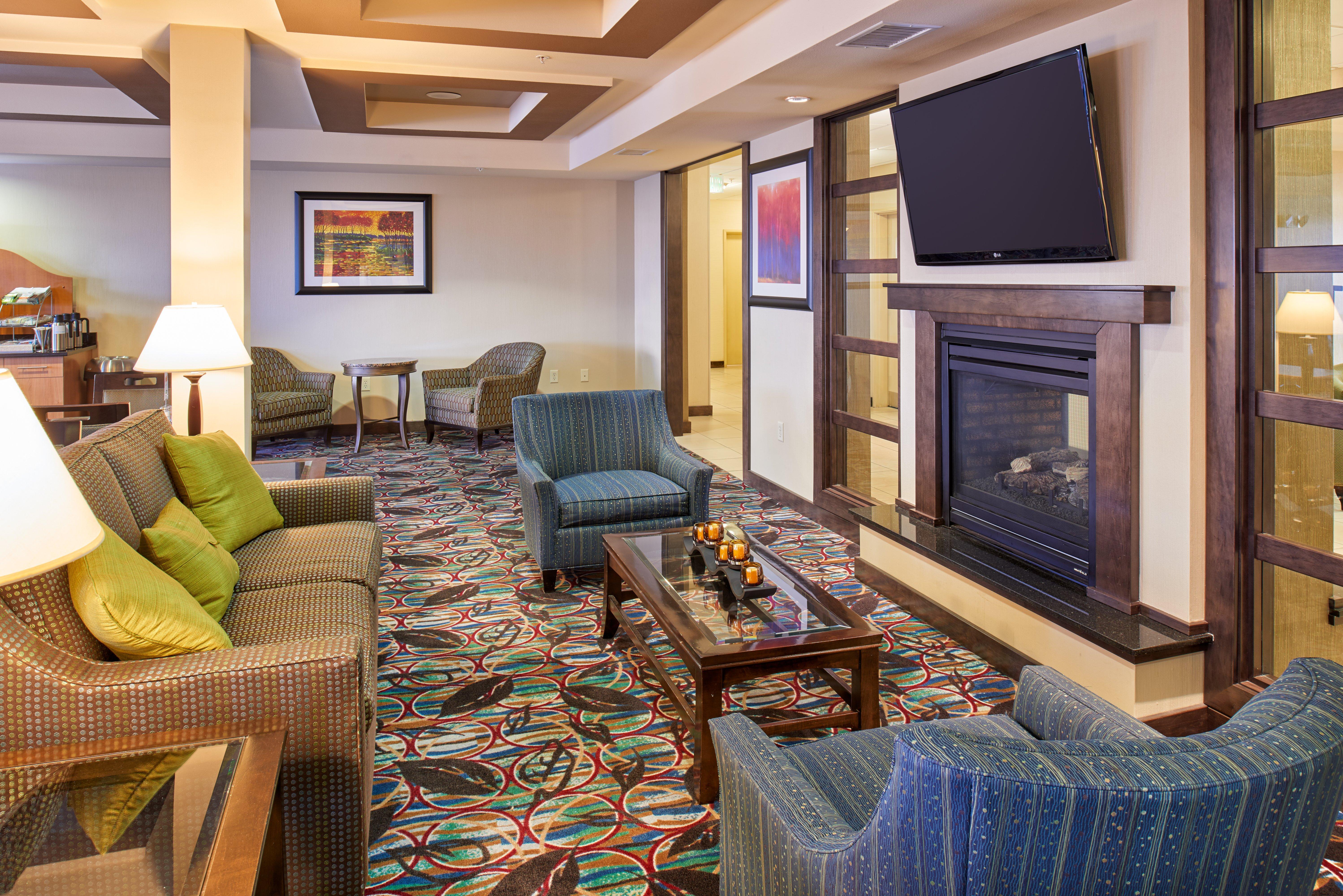Holiday Inn Express & Suites El Paso Airport By Ihg Exterior photo