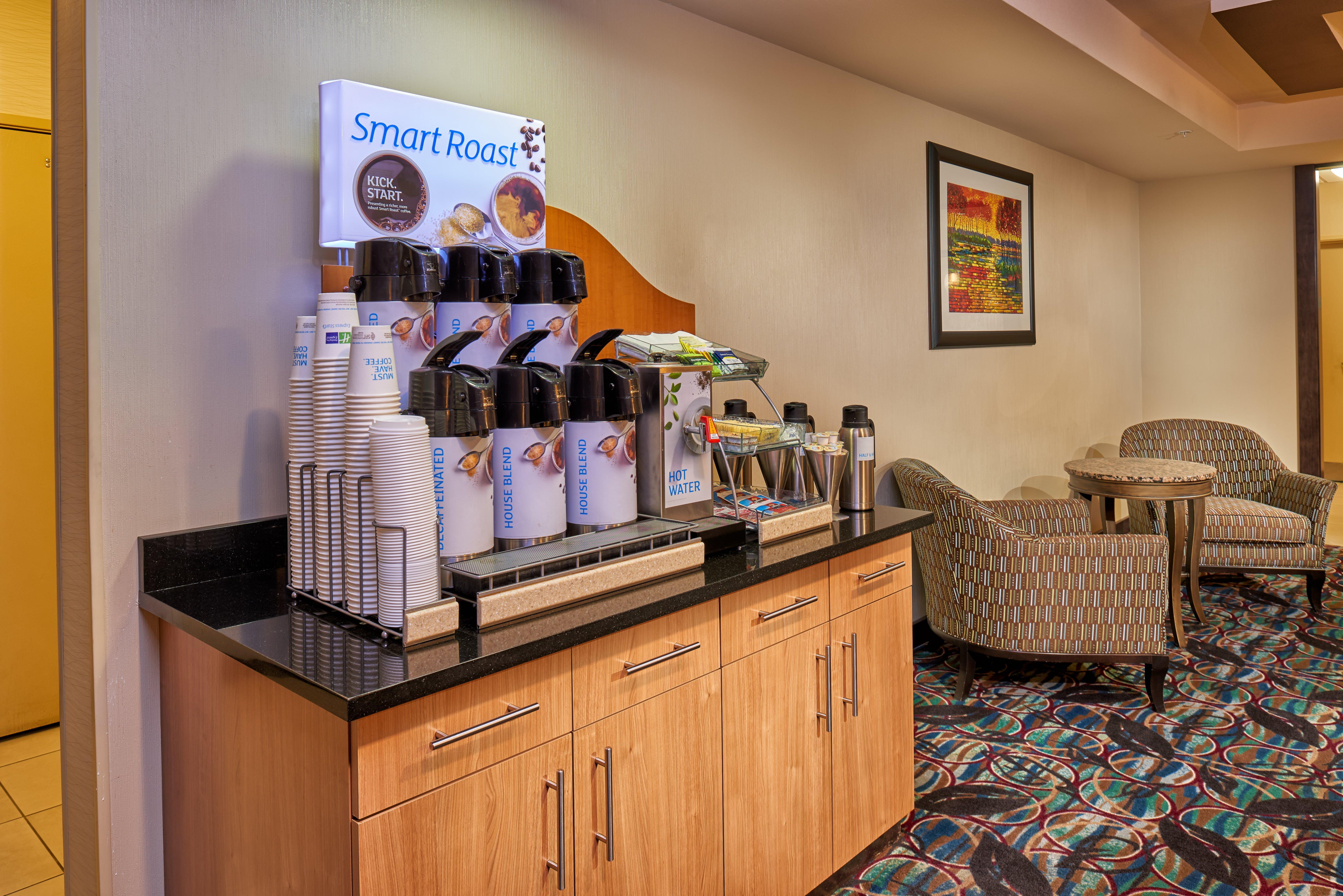 Holiday Inn Express & Suites El Paso Airport By Ihg Exterior photo