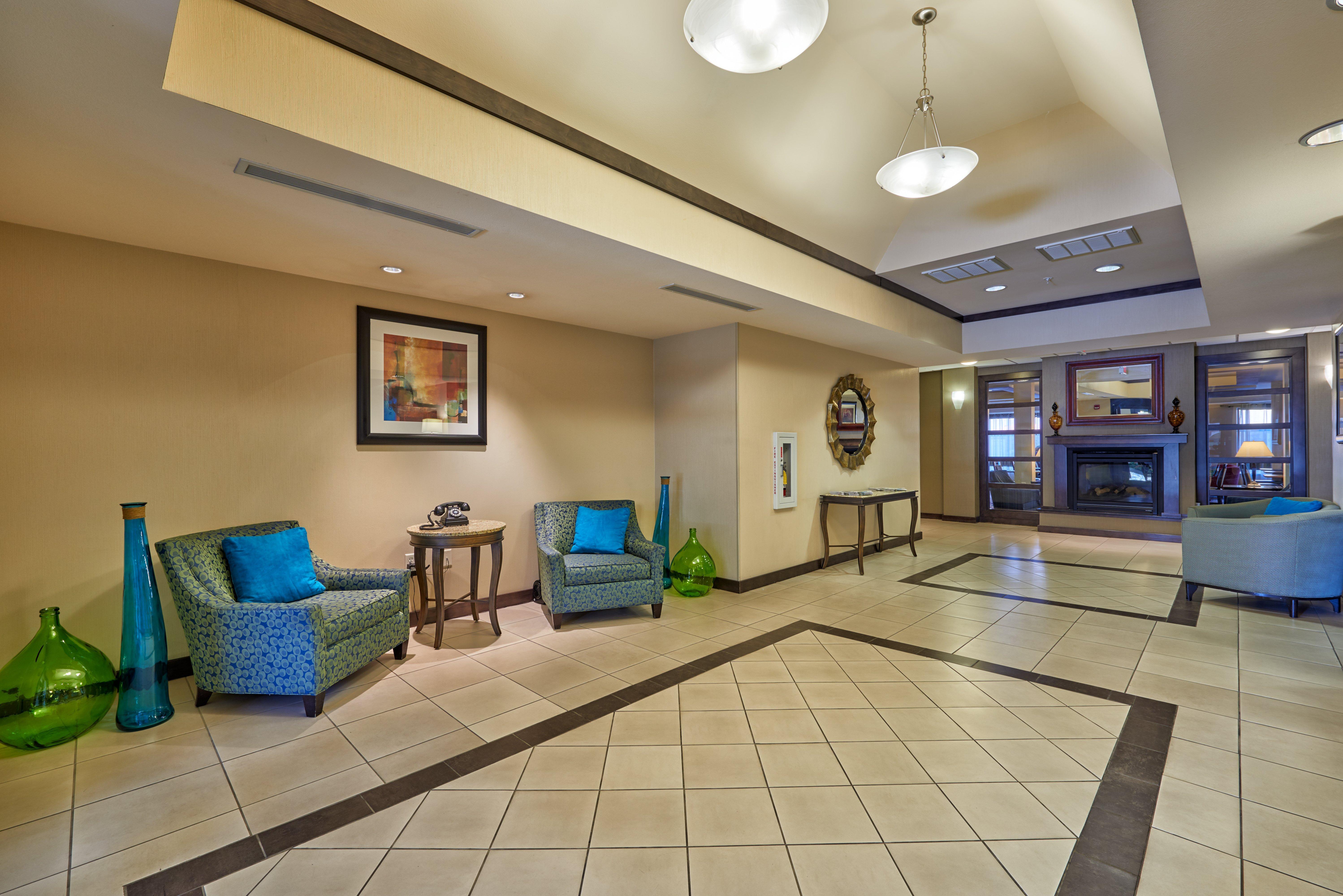 Holiday Inn Express & Suites El Paso Airport By Ihg Exterior photo