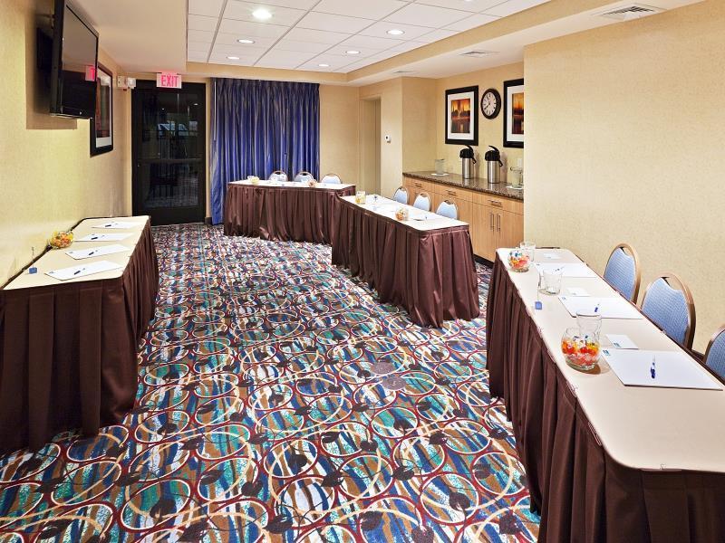 Holiday Inn Express & Suites El Paso Airport By Ihg Exterior photo