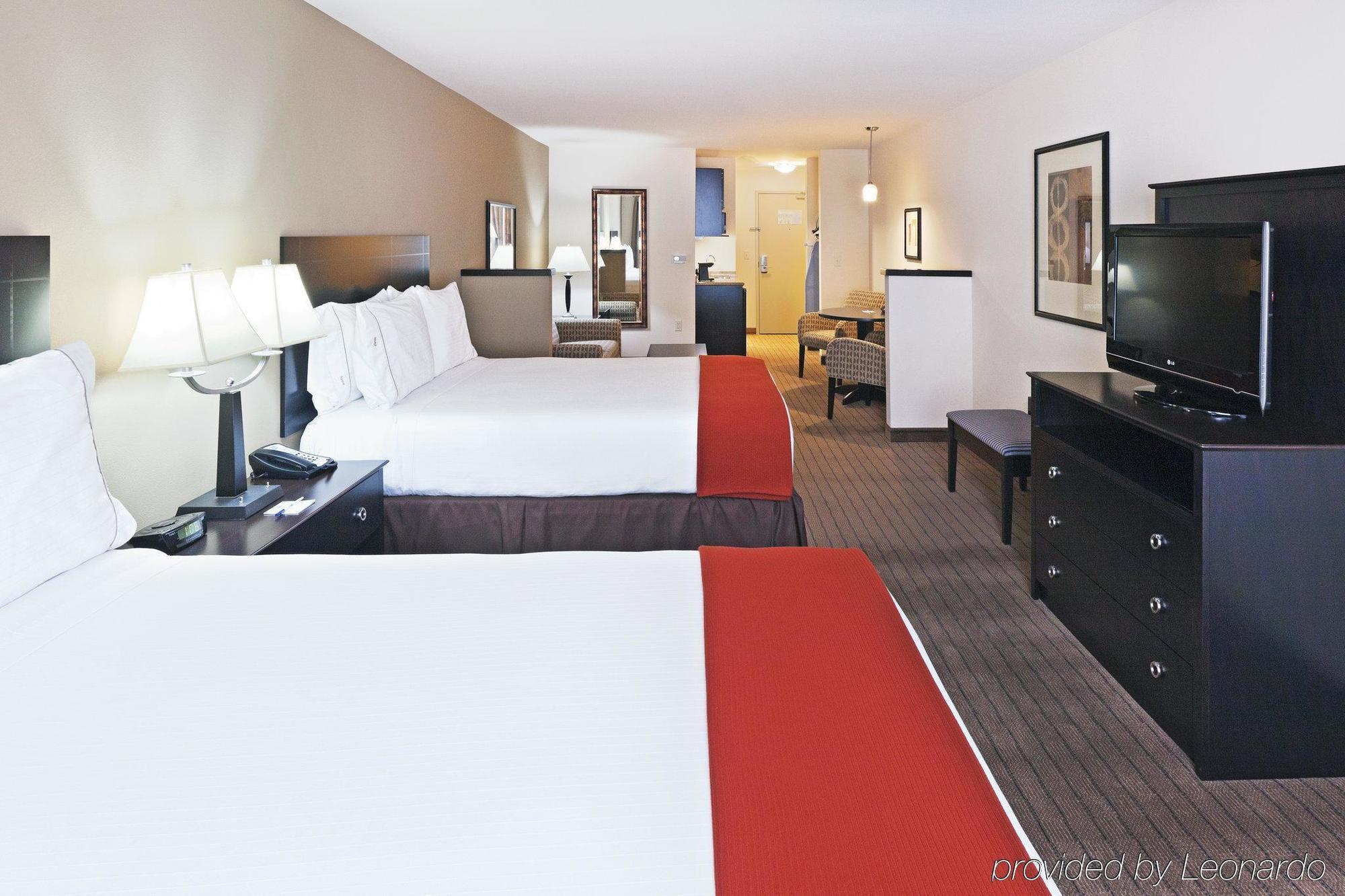 Holiday Inn Express & Suites El Paso Airport By Ihg Room photo