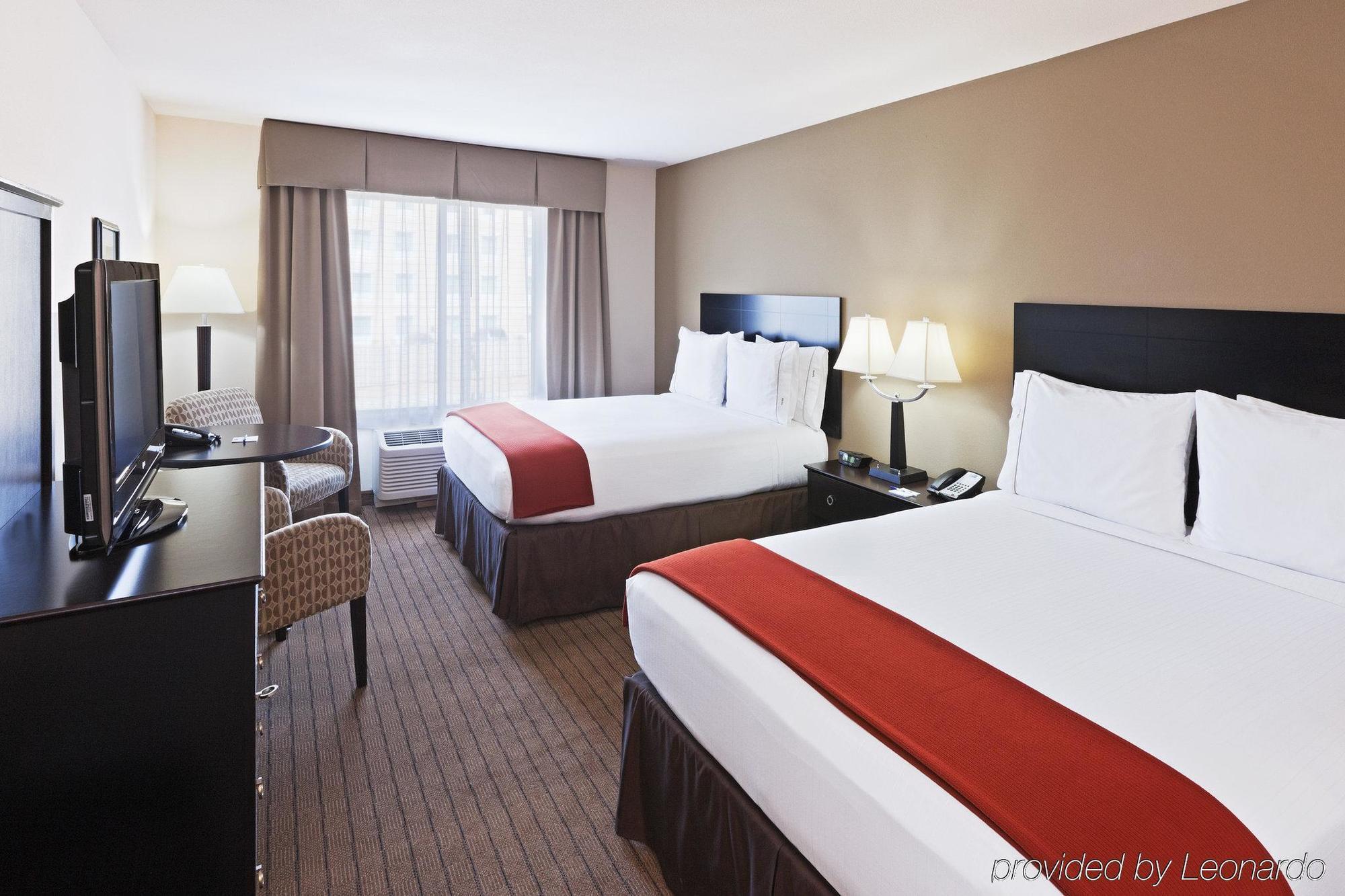Holiday Inn Express & Suites El Paso Airport By Ihg Room photo
